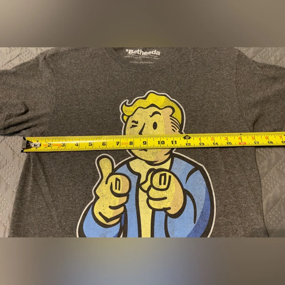 OFFICIAL BETHESDA FALLOUT VAULT BOY SHIRT - Picture 5 of 6